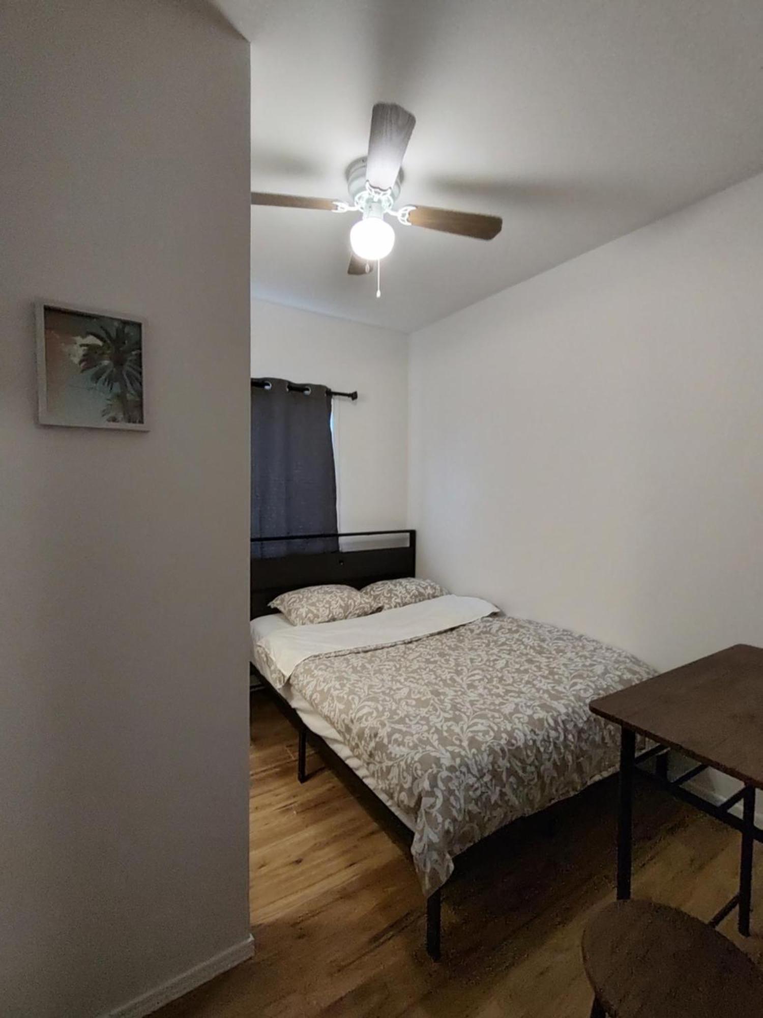 Welcome To Airbnb Saint-Jean-sur-Richelieu Habitación foto