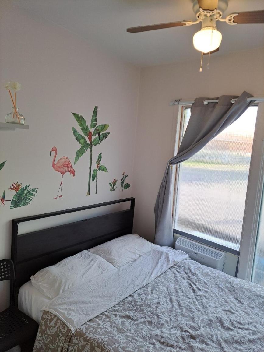 Welcome To Airbnb Saint-Jean-sur-Richelieu Habitación foto
